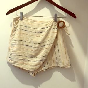 Summery linen skort from UO